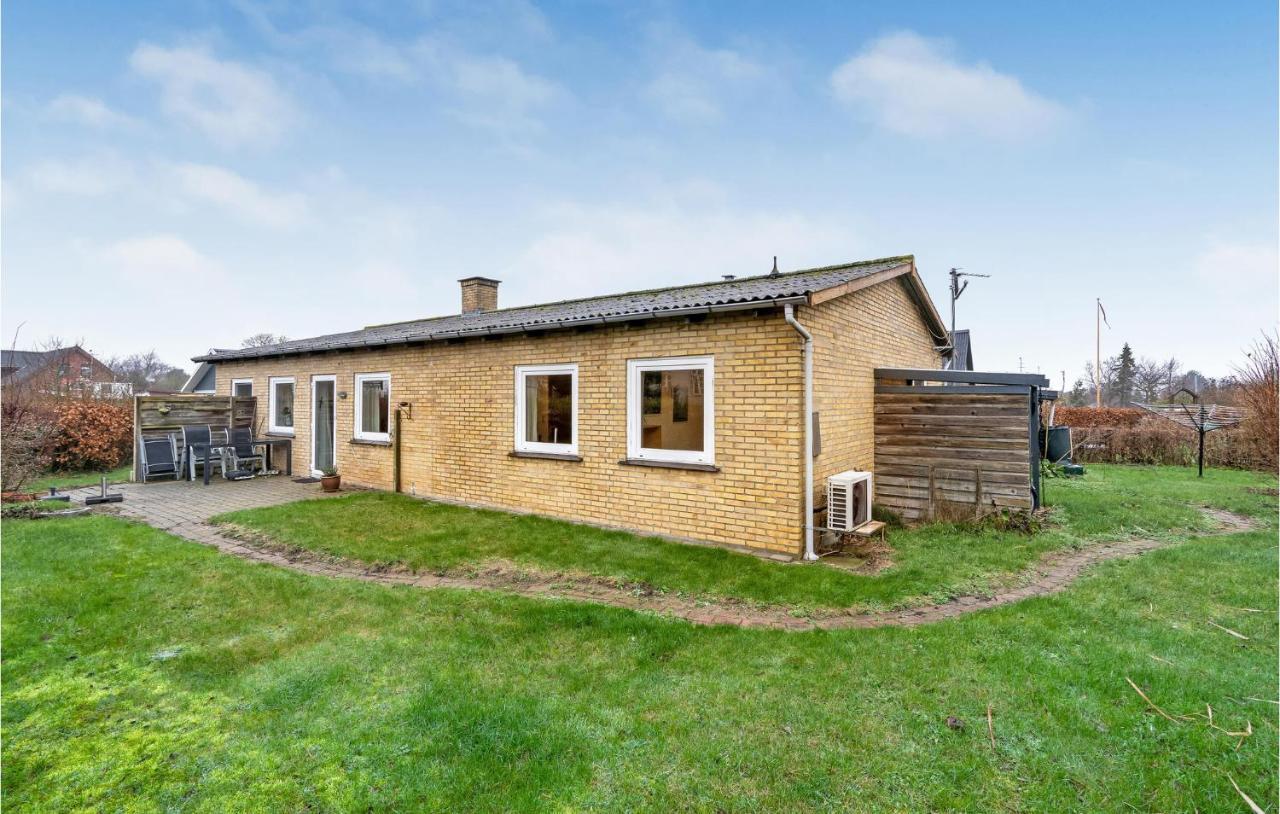 Beautiful Home In Nakskov With Kitchen Eksteriør billede