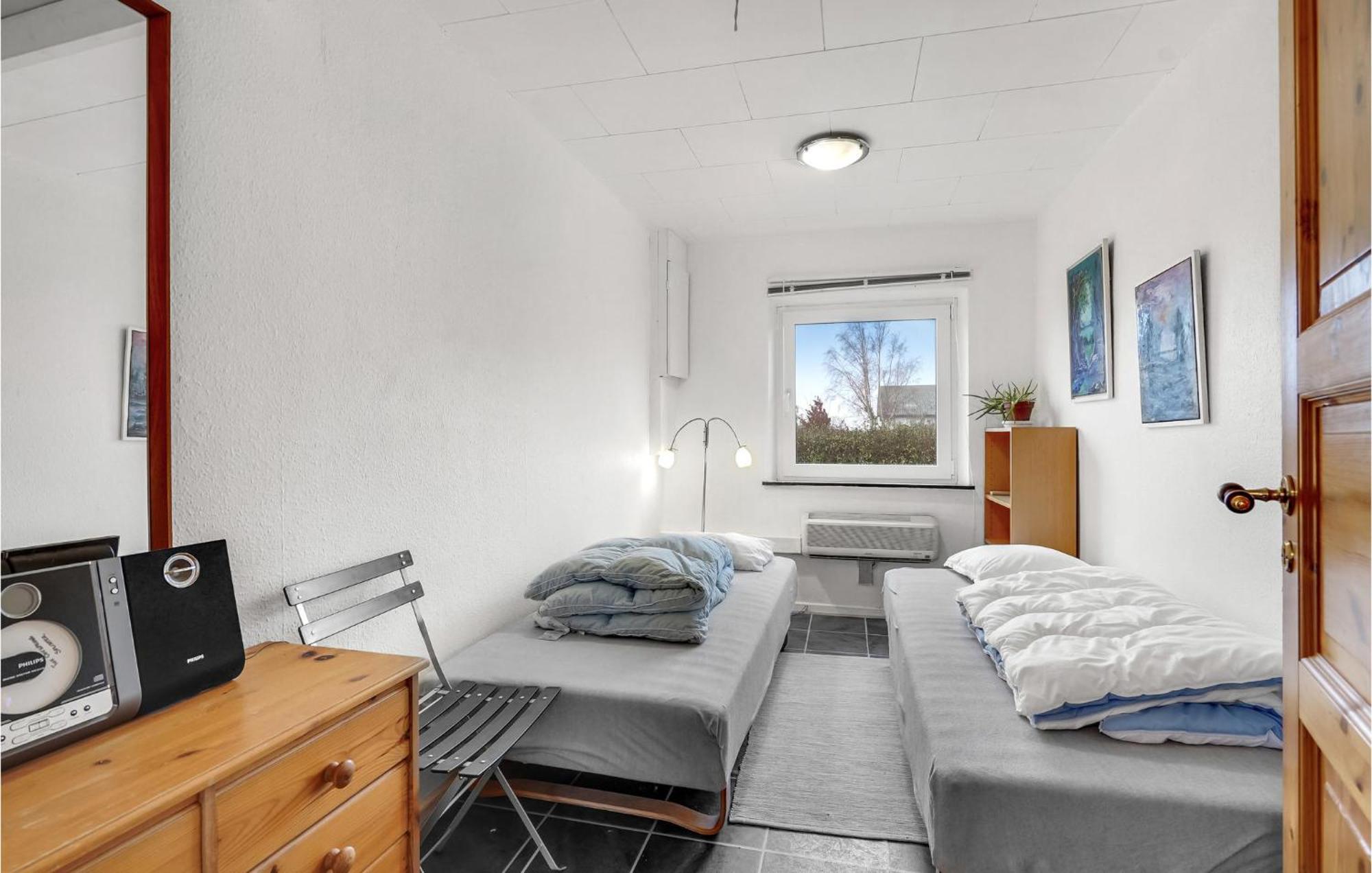 Beautiful Home In Nakskov With Kitchen Eksteriør billede